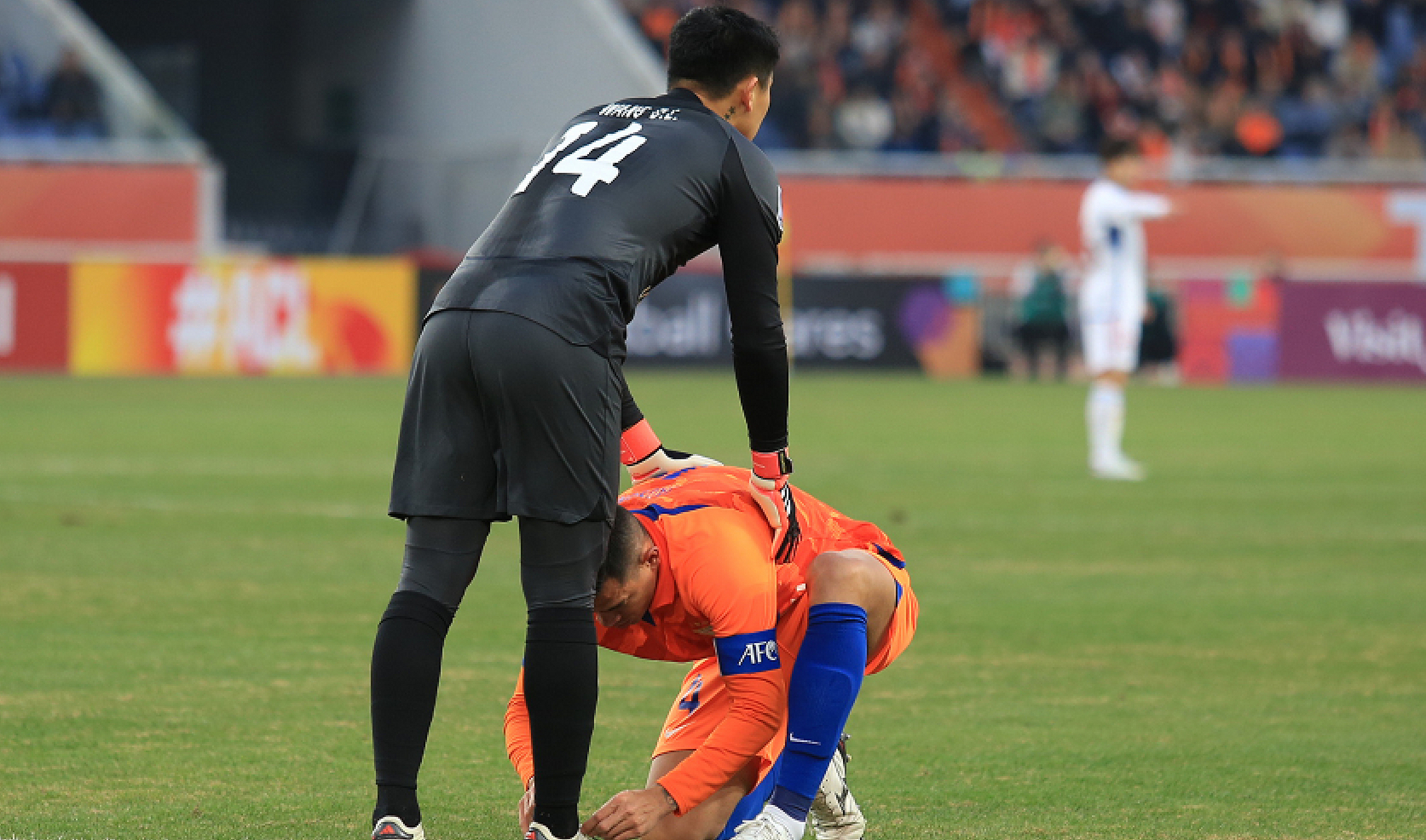 模拟器试玩-紧随其后：足球赛事频繁开启新一波战役