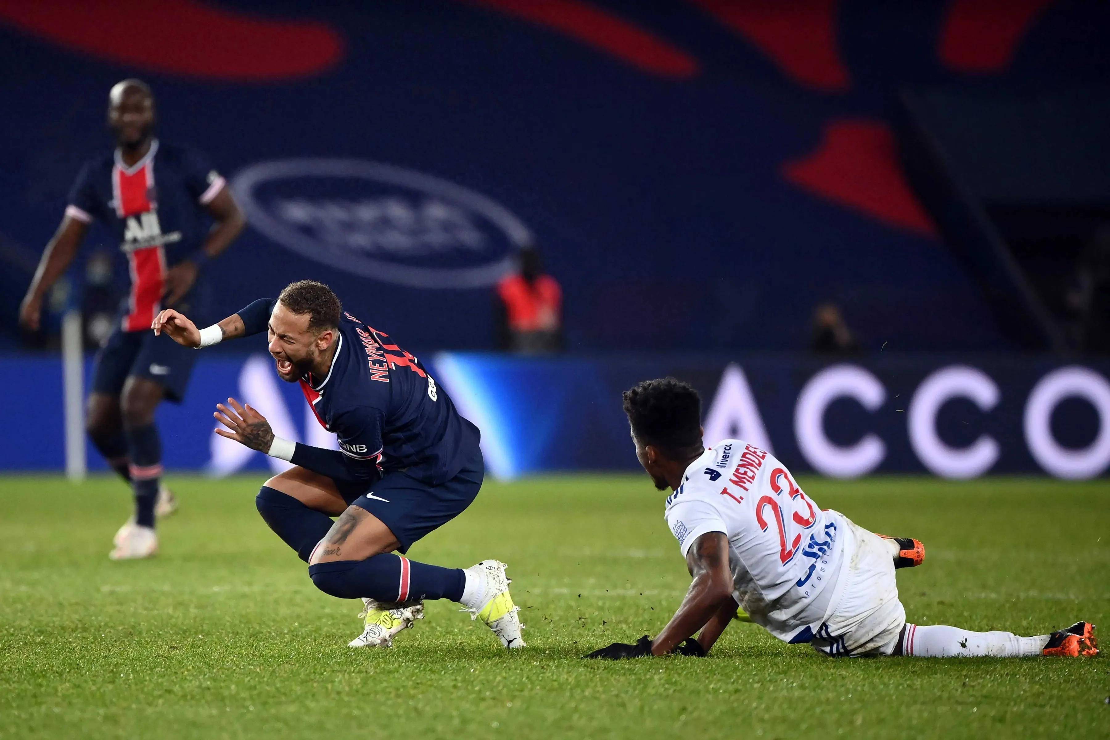 游戏平台-巴黎圣日耳曼绝地逆转，力压巴萨排名第一！的简单介绍